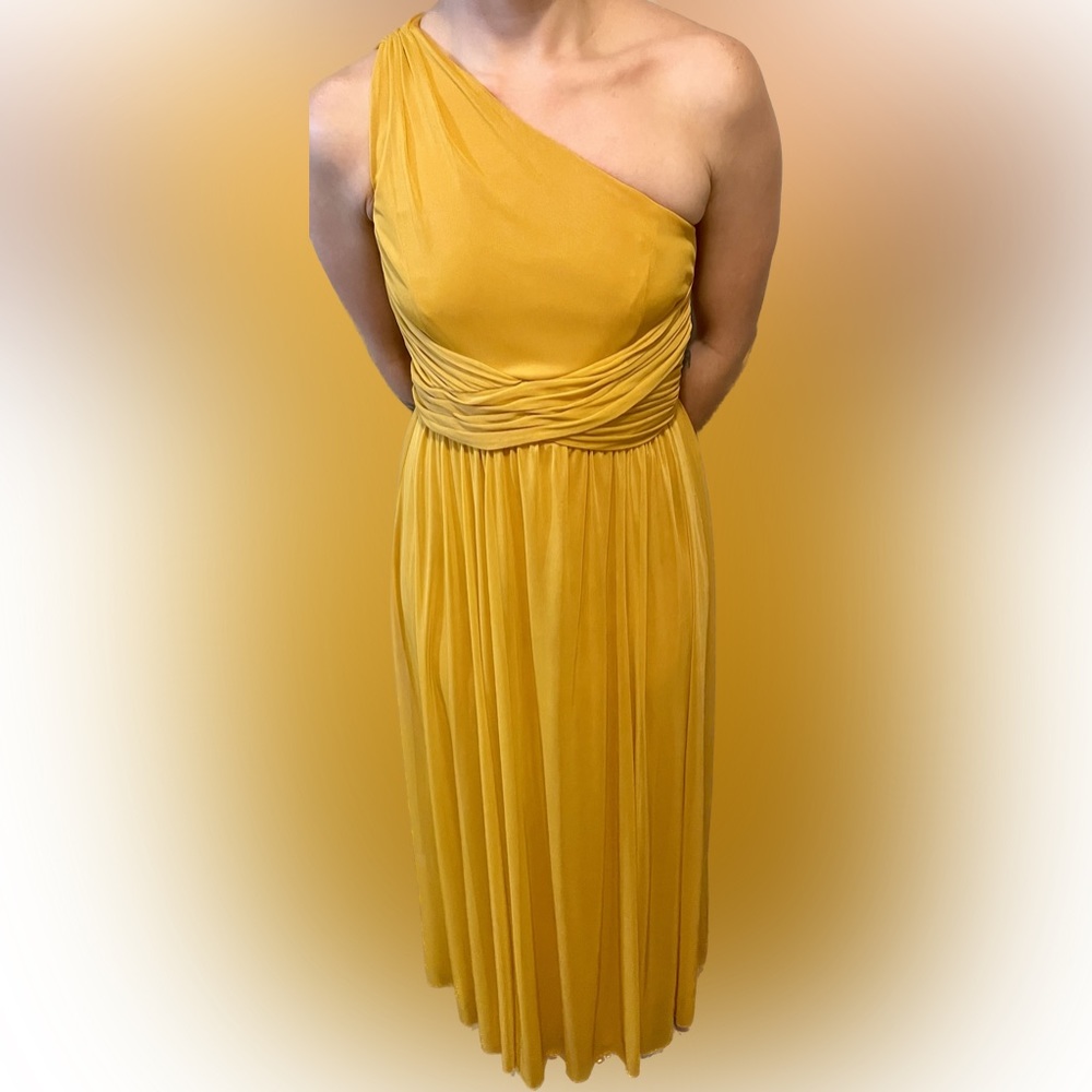 Beautiful formal dress!